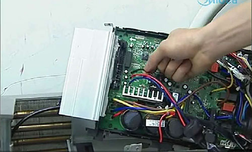 中阳美的空调电话是多少